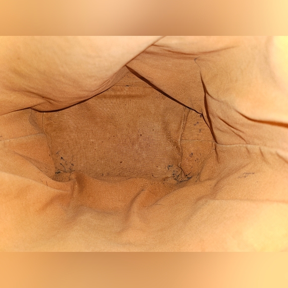 Il Bisonte Genuine Leather Crossbody In Warm Brown - Picture 9 of 10